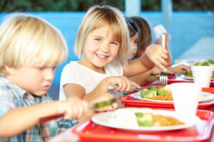 Découvrez le menu scolaire de septembre !